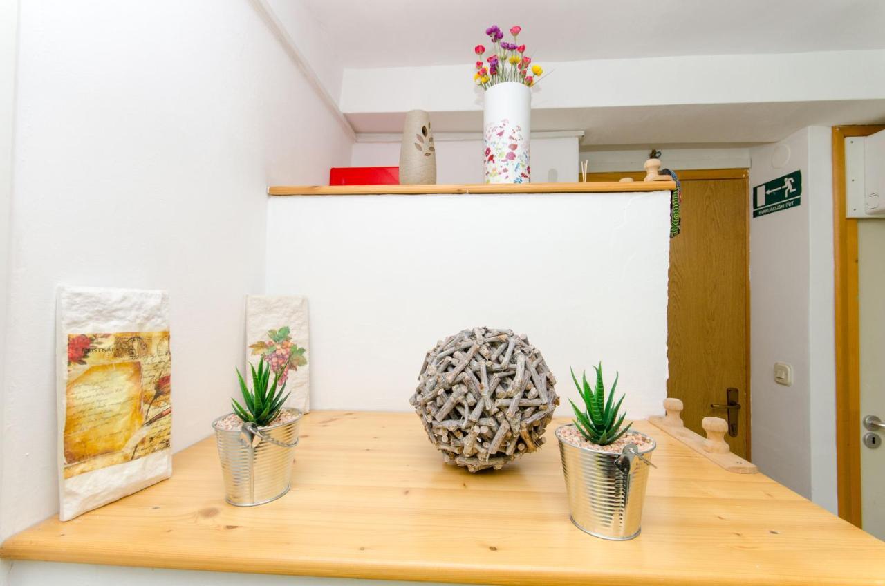 Stone Rose In Center Apartment Split Luaran gambar