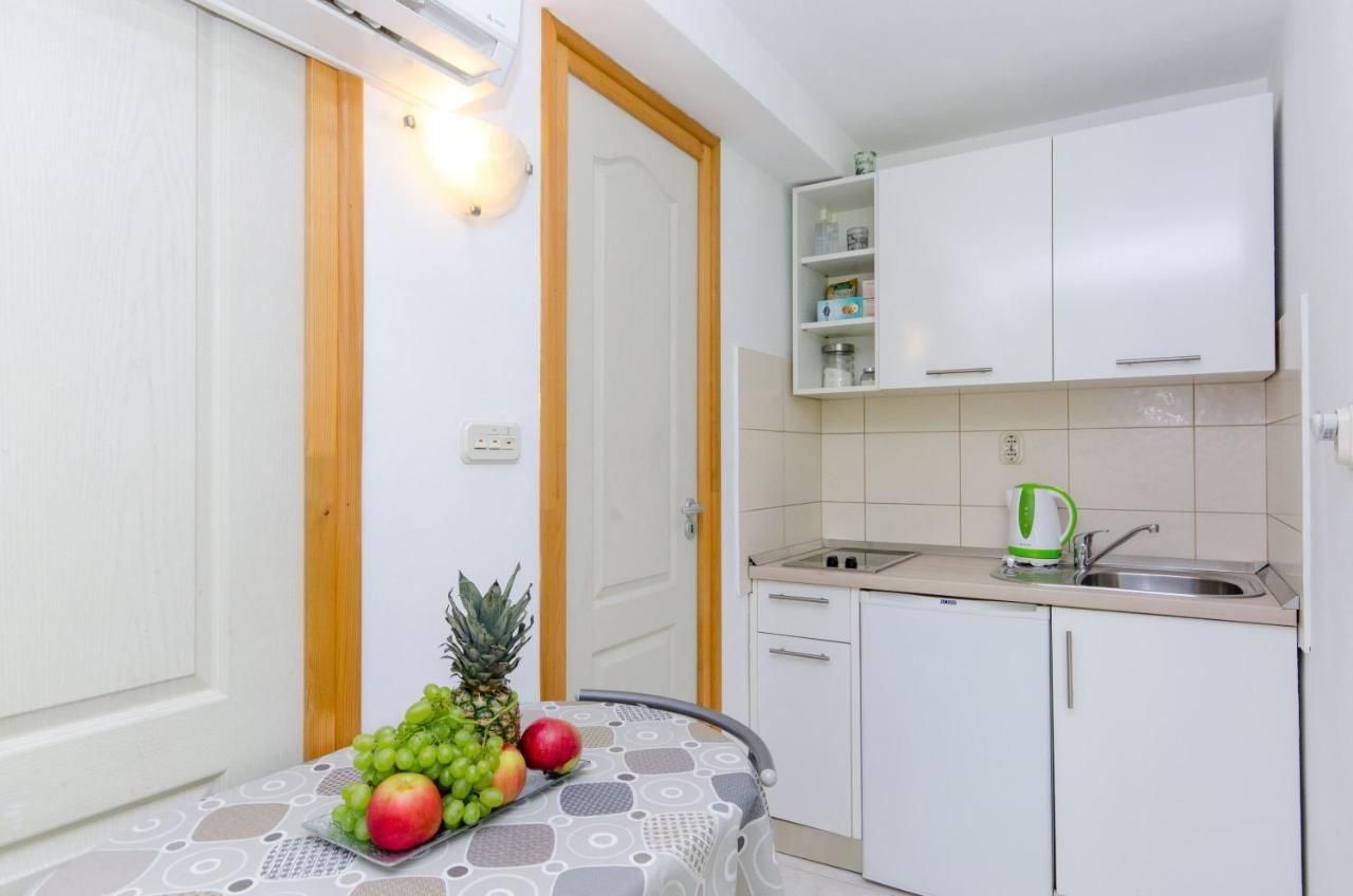 Stone Rose In Center Apartment Split Luaran gambar