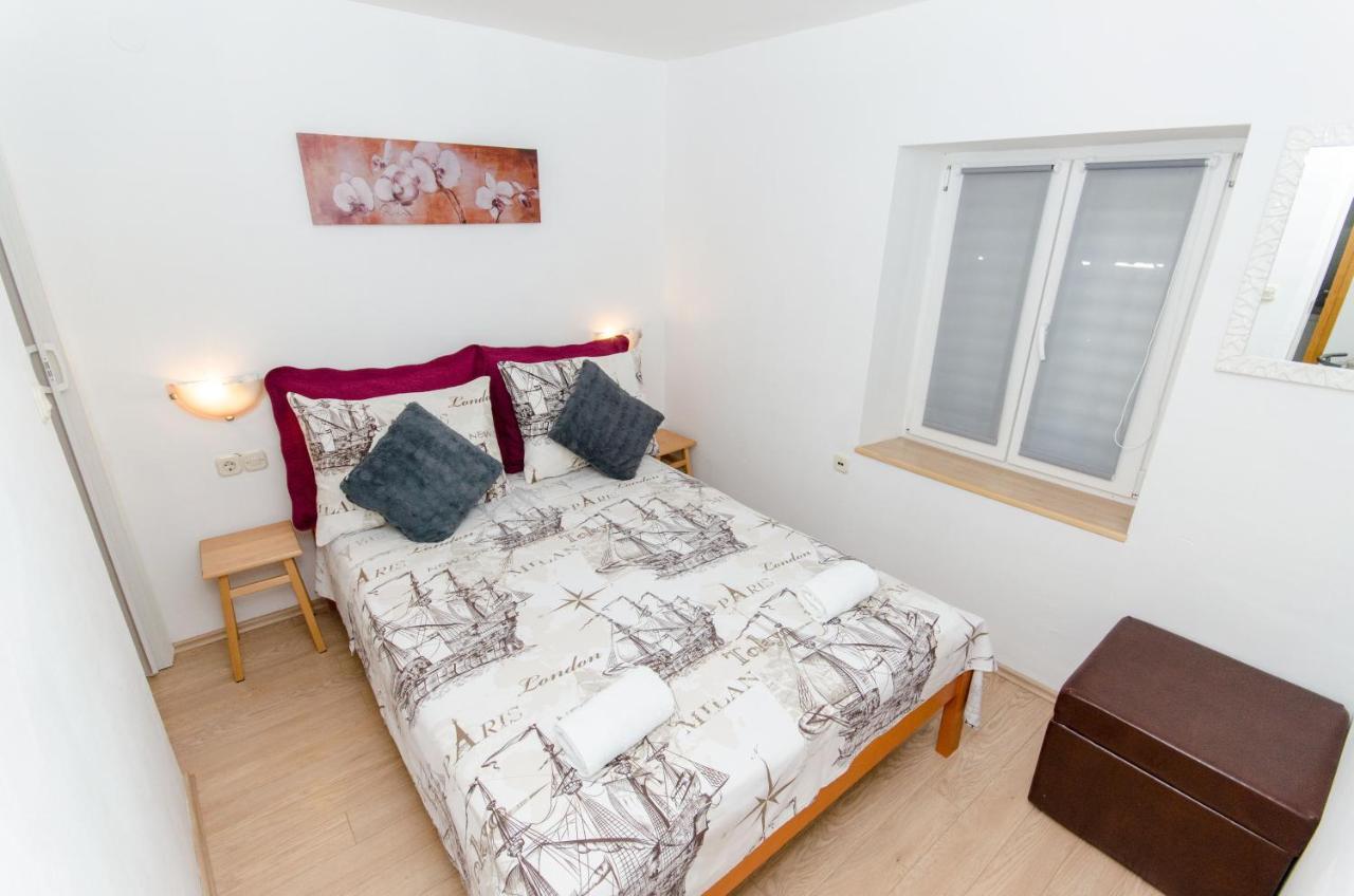 Stone Rose In Center Apartment Split Luaran gambar