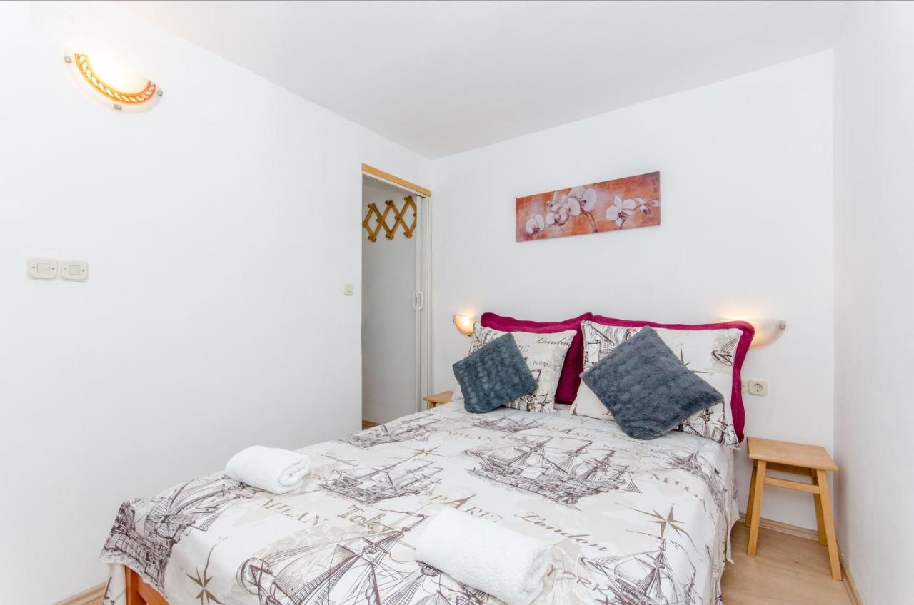 Stone Rose In Center Apartment Split Luaran gambar