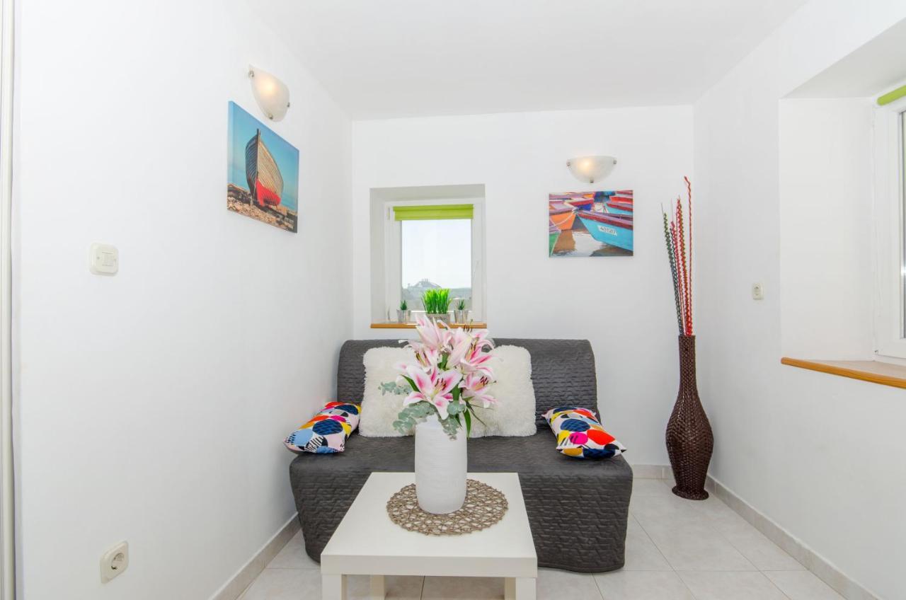 Stone Rose In Center Apartment Split Luaran gambar