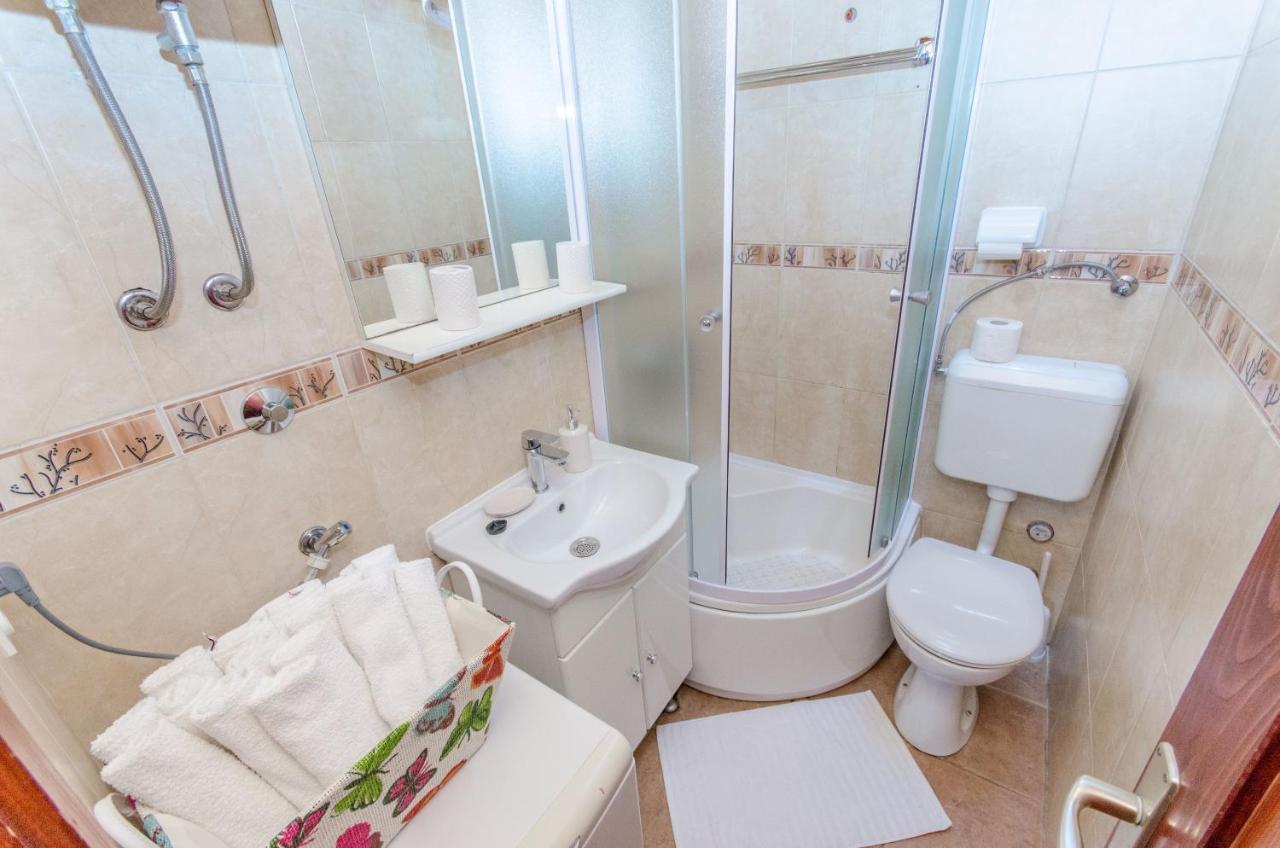 Stone Rose In Center Apartment Split Luaran gambar